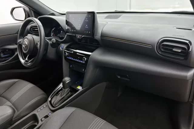 Toyota Yaris_Cross (2023) thumbnail 6