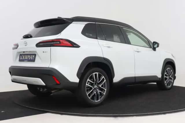 Toyota Corolla_Cross (2025) thumbnail 2