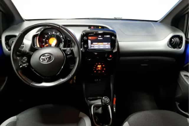 Toyota Aygo (2022) thumbnail 4