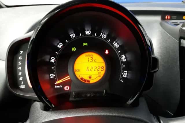 Toyota Aygo (2022) thumbnail 5