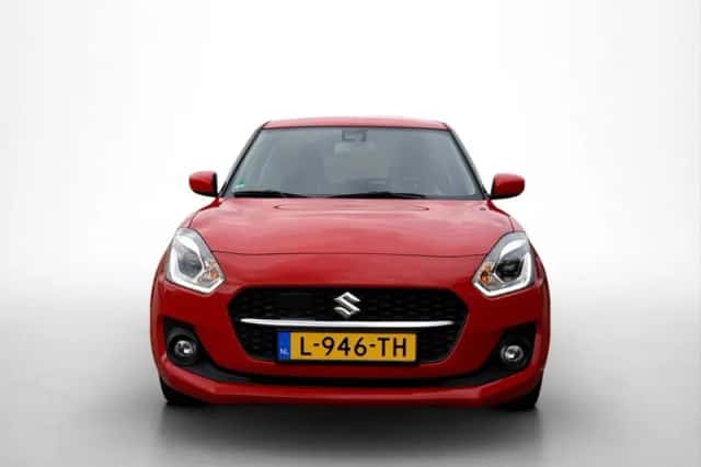 Suzuki Swift (2021) thumbnail 2
