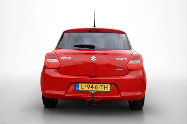 Suzuki Swift (2021) thumbnail 6