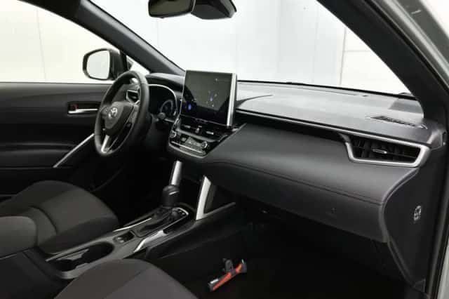 Toyota Corolla_Cross (2025) thumbnail 6