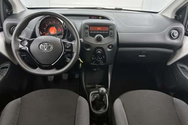 Toyota Aygo (2019) thumbnail 4