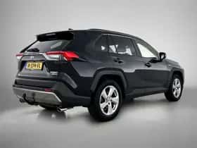 Toyota RAV4 (2020) thumbnail 2