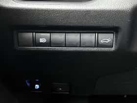 Toyota RAV4 (2020) thumbnail 40