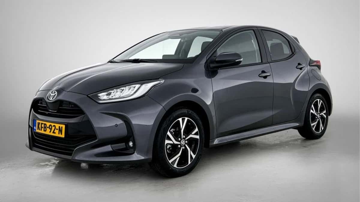 Toyota Yaris (2025) — foto 1