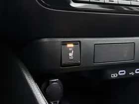 Toyota Yaris (2025) thumbnail 18