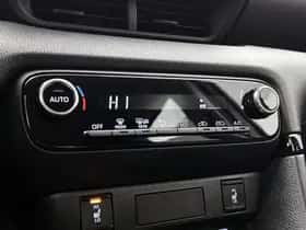 Toyota Yaris (2025) thumbnail 9