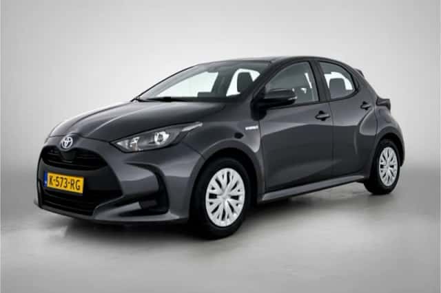 Toyota Yaris (2021) thumbnail 1