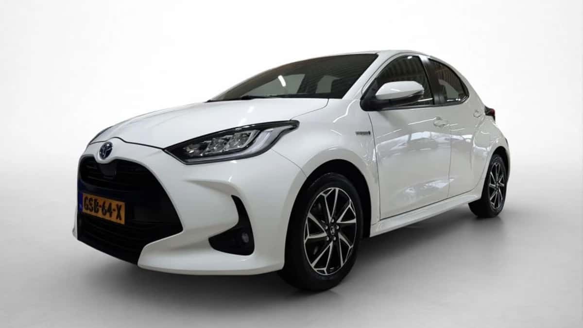 Toyota Yaris (2020) — foto 1