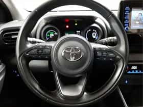 Toyota Yaris (2020) thumbnail 17