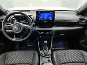 Toyota Yaris (2023) thumbnail 4