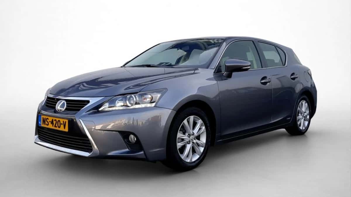 Lexus CT (2017) — foto 1