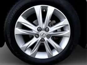 Lexus CT (2017) thumbnail 28