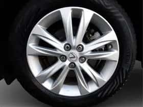 Lexus CT (2017) thumbnail 30