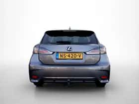 Lexus CT (2017) thumbnail 6