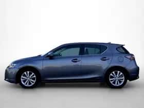 Lexus CT (2017) thumbnail 8