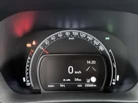 Toyota Aygo (2023) thumbnail 5