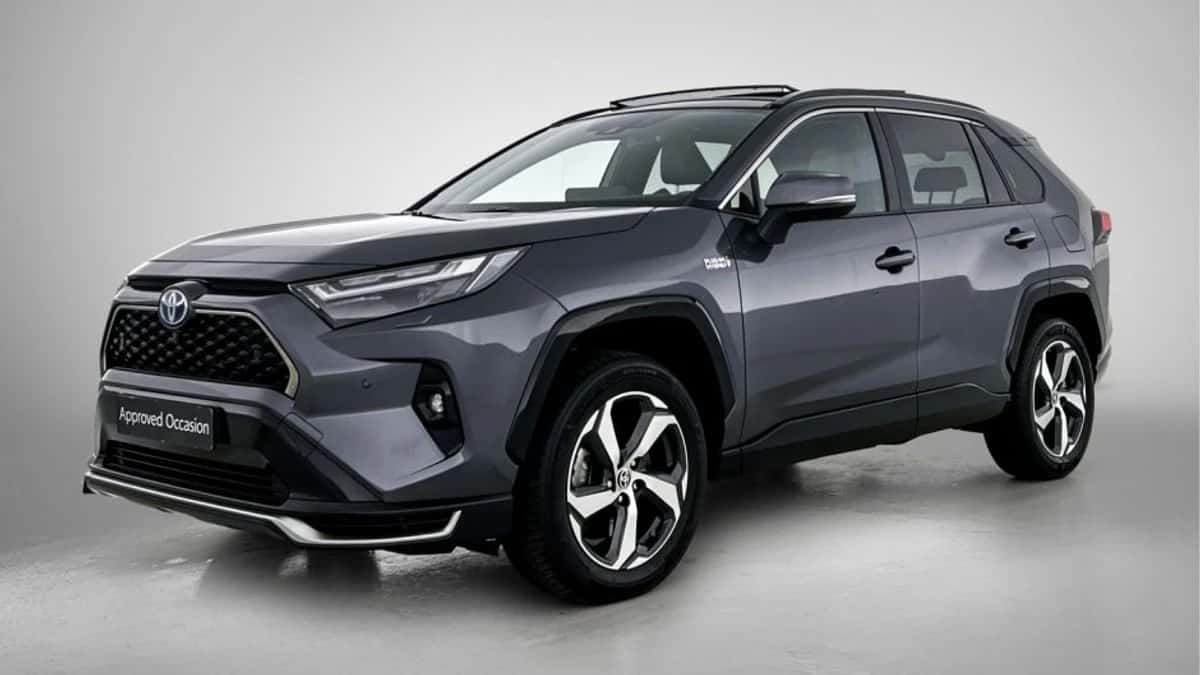 Toyota RAV4 (2024) — foto 1