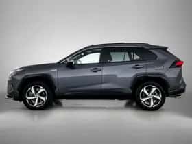 Toyota RAV4 (2024) thumbnail 3