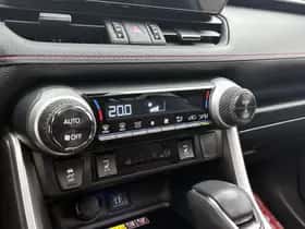 Toyota RAV4 (2024) thumbnail 10