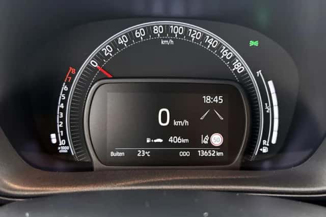 Toyota Aygo (2024) thumbnail 5