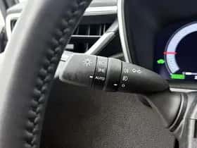 Toyota Corolla_Touring_Sports (2025) thumbnail 26