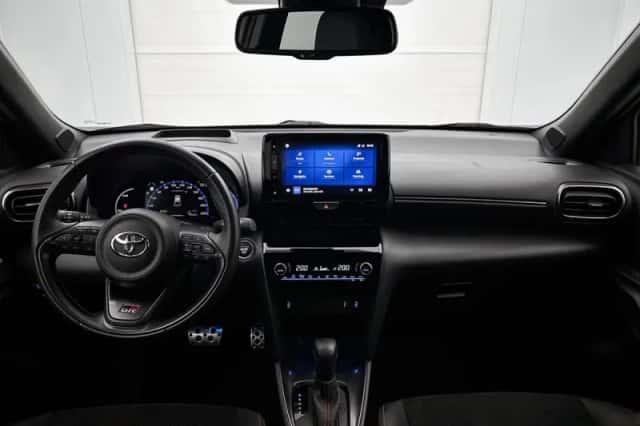 Toyota Yaris_Cross (2025) thumbnail 4