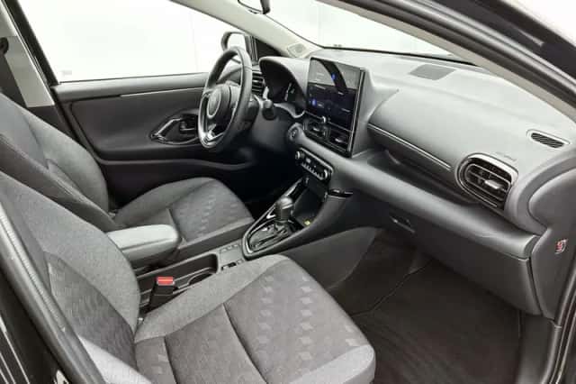 Toyota Yaris (2025) thumbnail 6