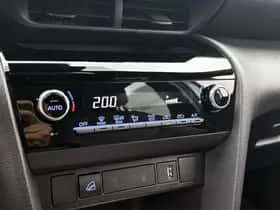 Toyota Yaris_Cross (2024) thumbnail 11