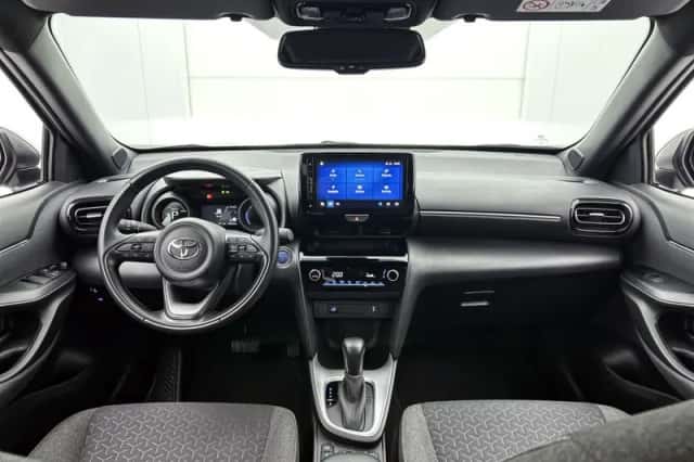 Toyota Yaris_Cross (2024) thumbnail 4