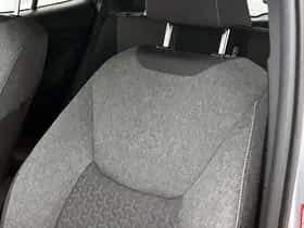 Toyota Yaris_Cross (2024) thumbnail 31
