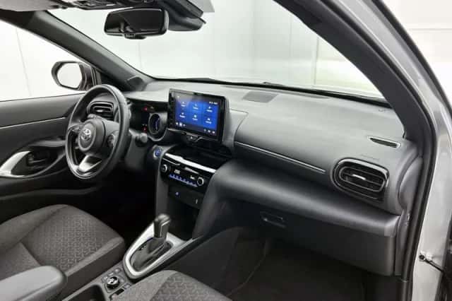 Toyota Yaris_Cross (2024) thumbnail 6