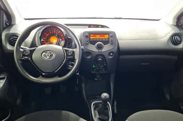 Toyota Aygo (2021) thumbnail 4