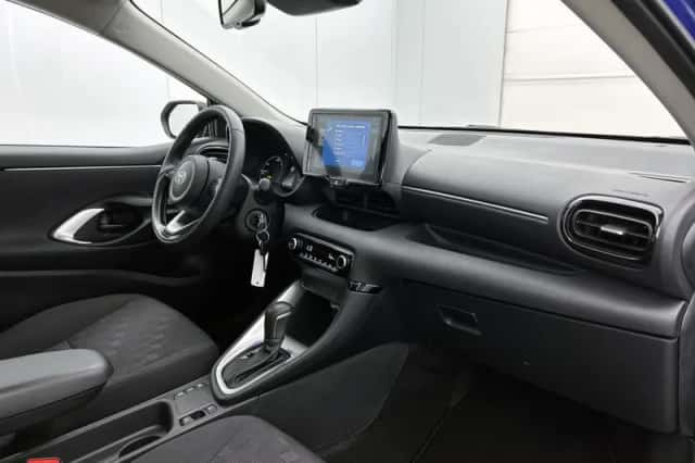 Toyota Yaris (2025) thumbnail 6