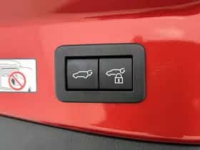 Toyota C-HR (2024) thumbnail 30