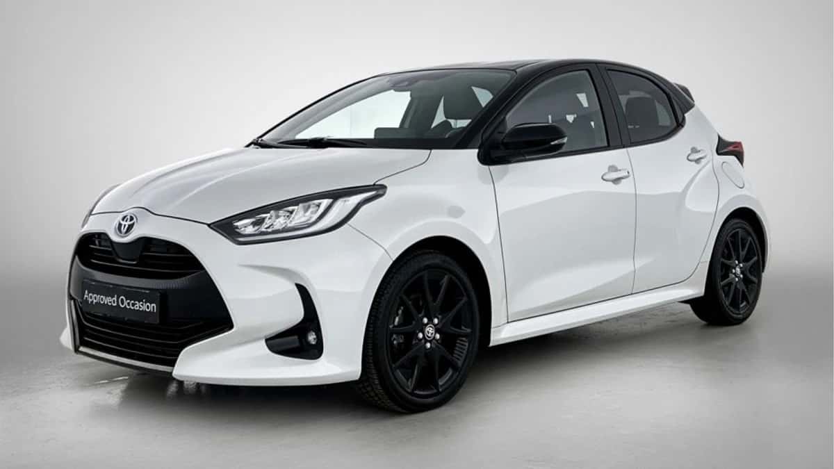 Toyota Yaris (2022) — foto 1