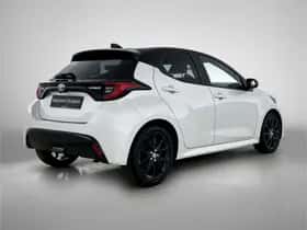 Toyota Yaris (2022) thumbnail 2