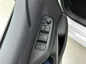 Toyota Yaris (2022) thumbnail 22