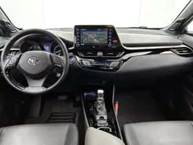 Toyota C-HR (2020) thumbnail 4