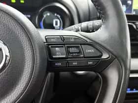 Toyota Yaris (2021) thumbnail 15