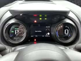 Toyota Yaris (2021) thumbnail 6