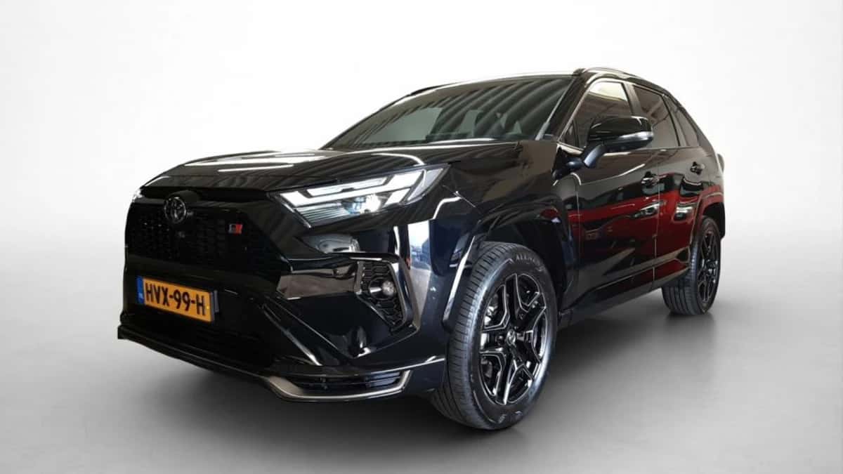 Toyota RAV4 (2025) — foto 1