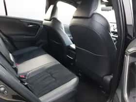 Toyota RAV4 (2025) thumbnail 27