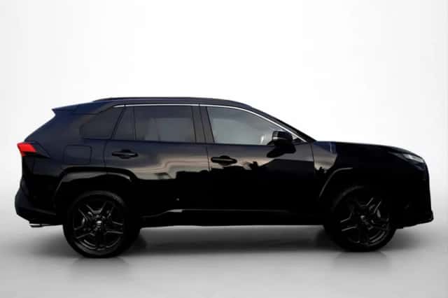 Toyota RAV4 (2025) thumbnail 4