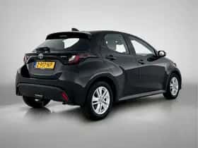 Toyota Yaris (2024) thumbnail 2