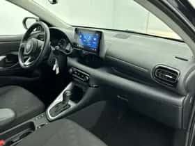 Toyota Yaris (2024) thumbnail 6