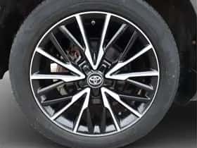 Toyota C-HR (2018) thumbnail 28