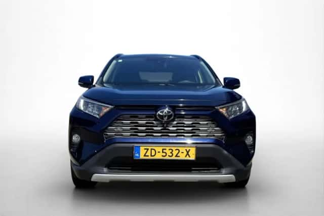 Toyota RAV4 (2019) thumbnail 2